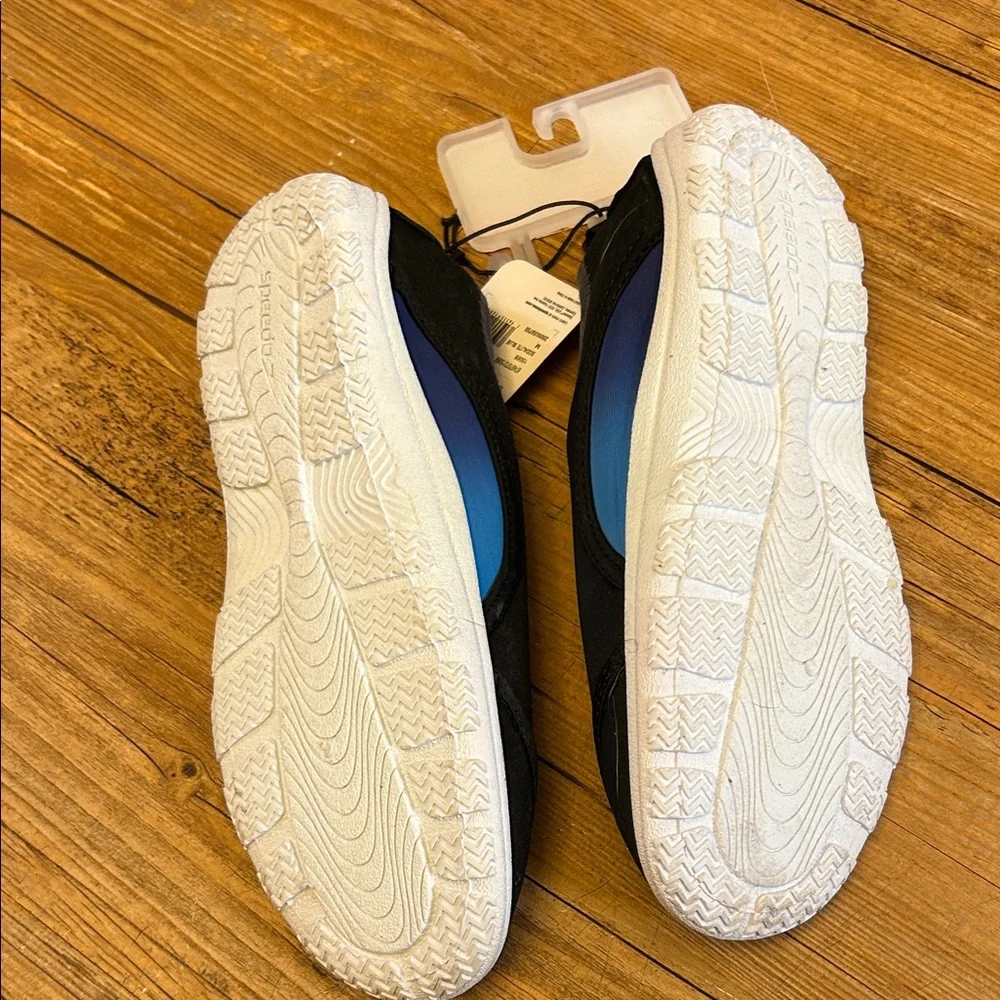 Speedo durable shoes